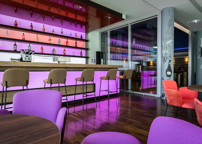 Otel Wyndham Frankfurt Niederrad 4*