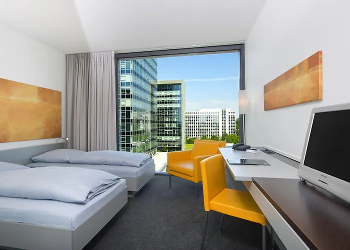 Otel Wyndham Frankfurt Niederrad 4*