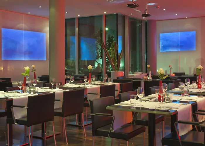 Hotel Wyndham Frankfurt Niederrad 4*