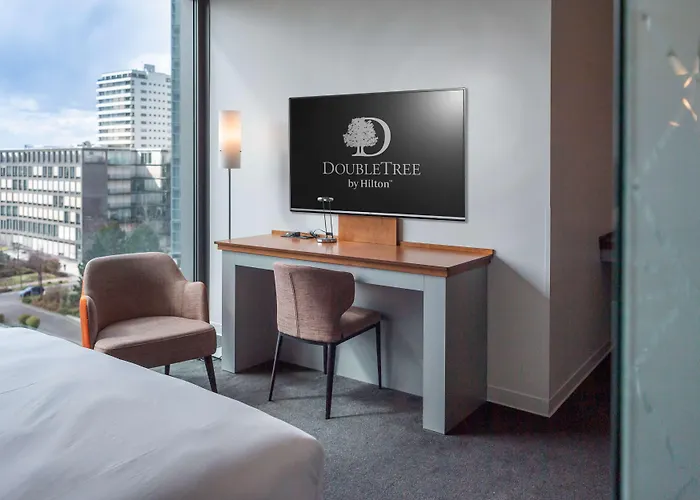 Otel Wyndham Frankfurt Niederrad 4*